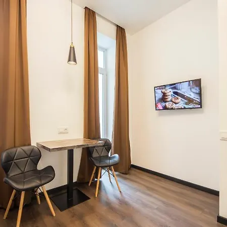 Apartments Near Parus Business Centre Kyiv Exterior photo