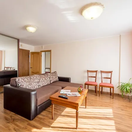 Apartments Near Parus Business Centre Kyiv Exterior photo