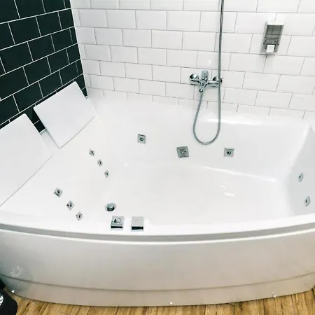 Apartments Near Parus Business Centre Kyiv Room photo