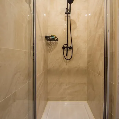 Apartments Near Parus Business Centre Kyiv Room photo