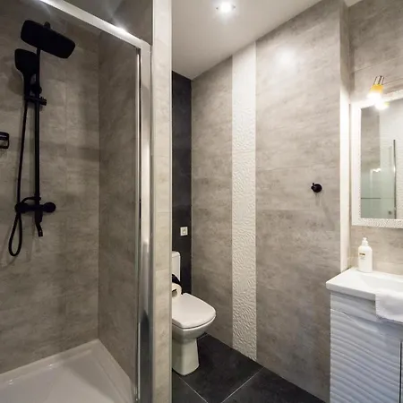 Apartments Near Parus Business Centre Kyiv Room photo