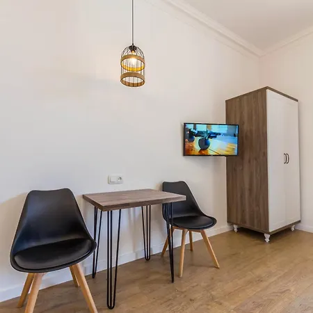 Apartments Near Parus Business Centre Kyiv Exterior photo