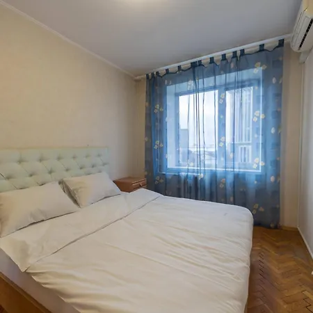 Apartments Near Parus Business Centre Kyiv Exterior photo