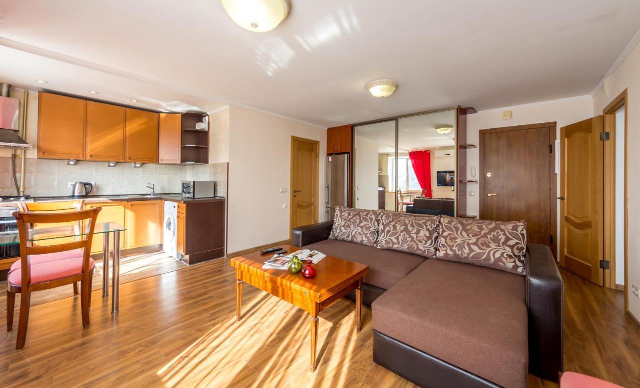 Apartment Near Parus Business Centre Kyiv