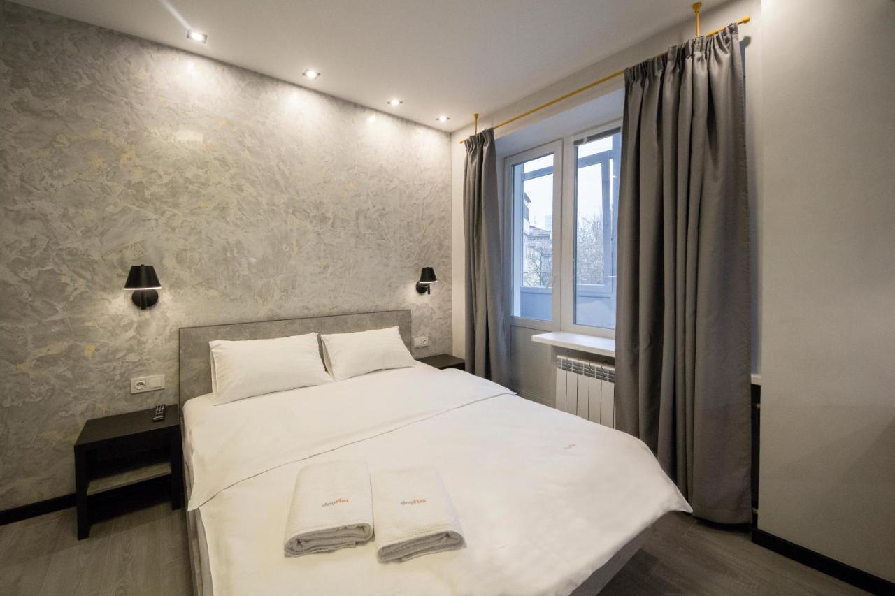 Near Parus Business Centre * Kyiv