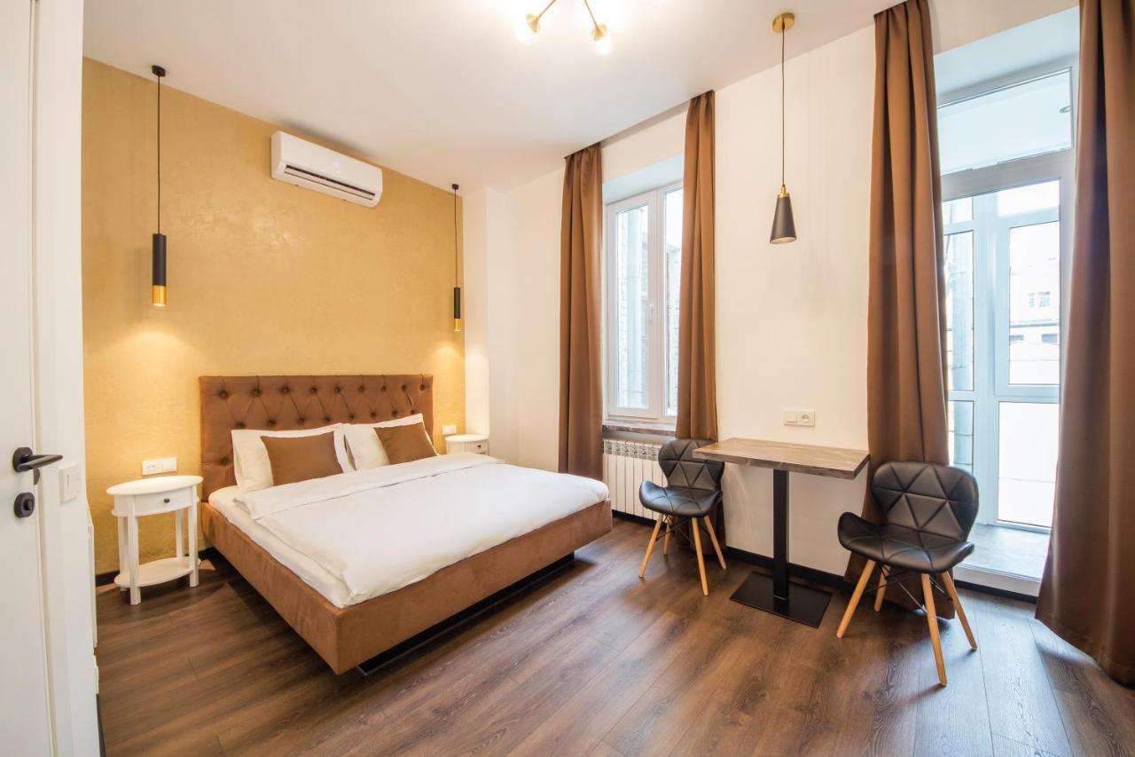 Near Parus Business Centre Apartment Kyiv
