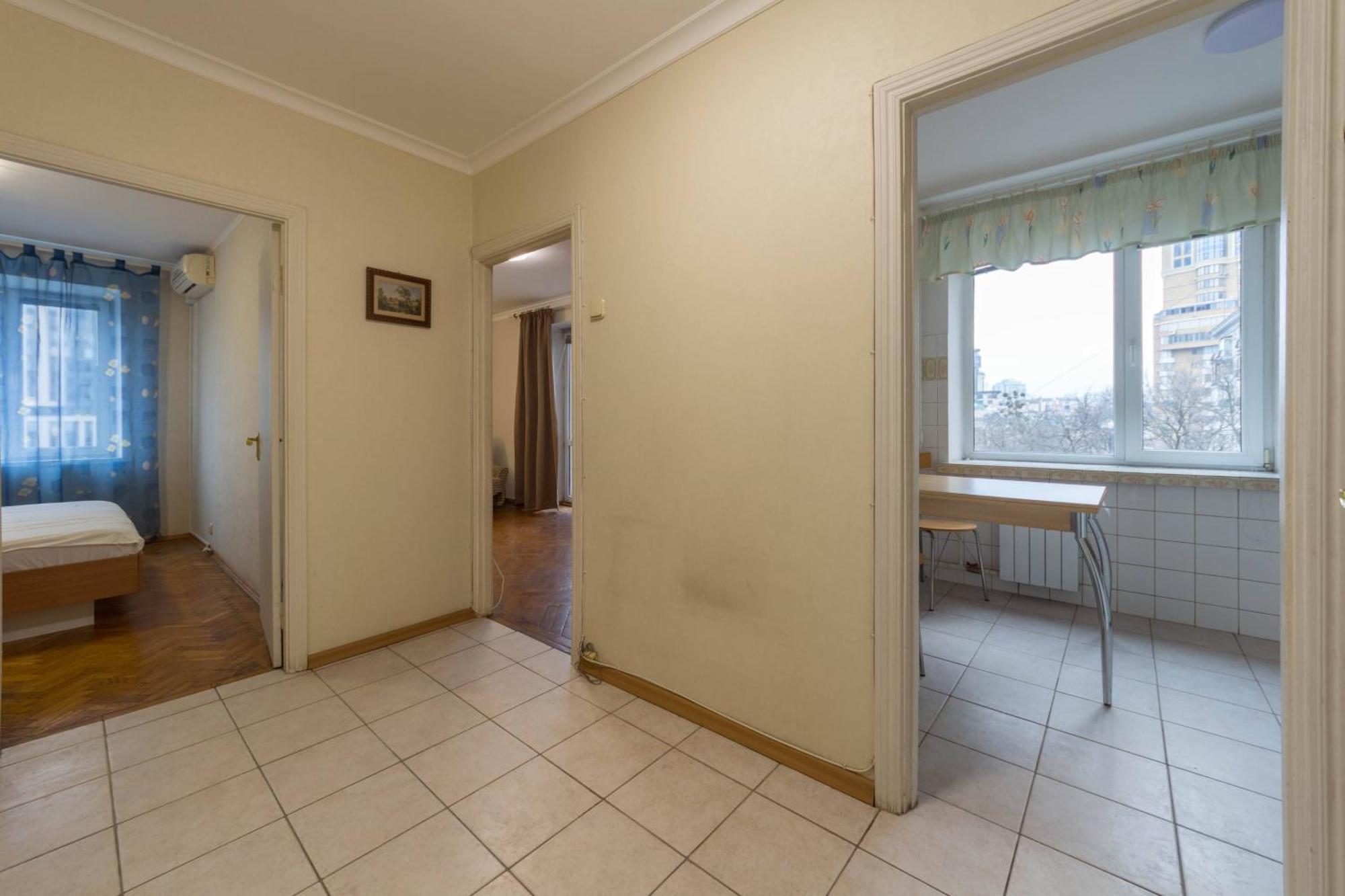 Apartment Near Parus Business Centre Kyiv