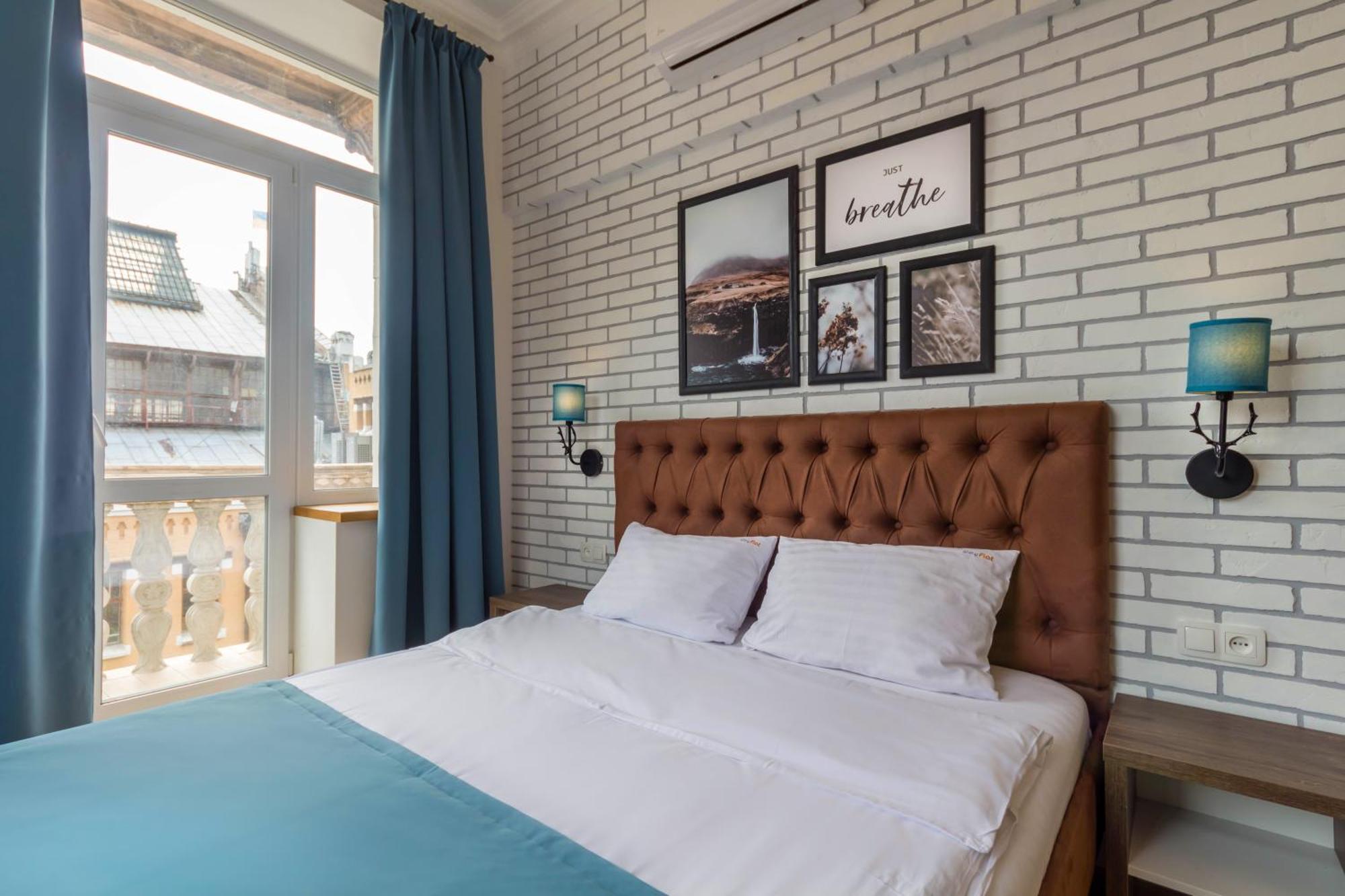 Near Parus Business Centre * Kiev